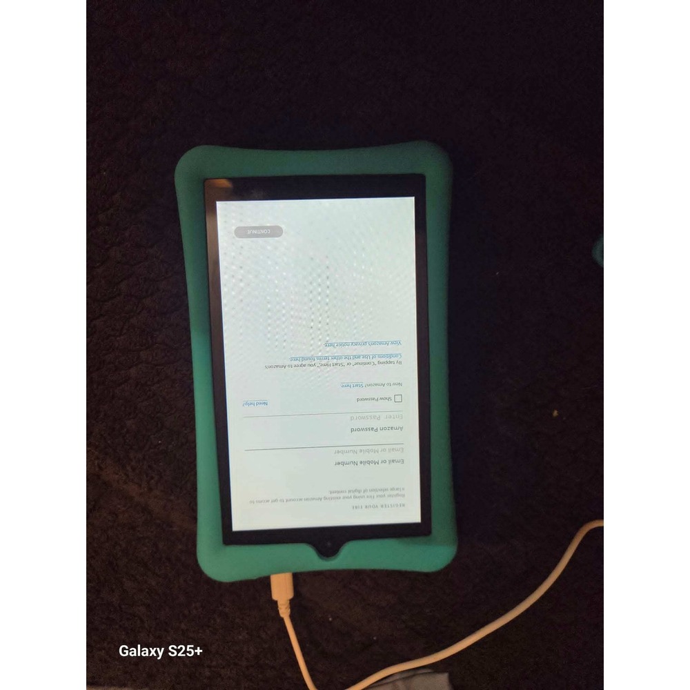 Amazon Fire 7 Tablet Black 7 inch with Teal Silicone Bumper Case and Charger